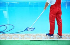 pool cleaning service