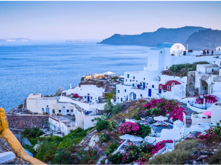 Plan Your Greek Escape: Greece Tour Package from Dubai & International Tour Options